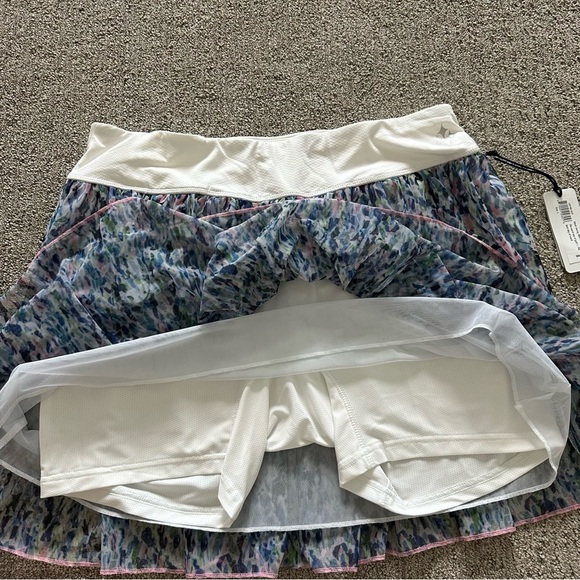 Jofit Mesh Swing Skort - Long - Sherry Print Size Large - Picture 5 of 9